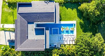Ultra Modern Villa with Chef & Maid