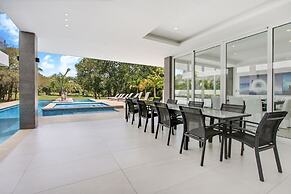 Ultra Modern Villa with Chef & Maid
