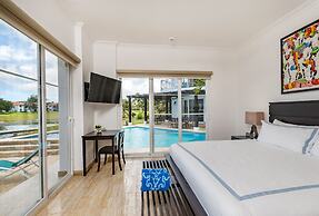 Amazing Private Villa with Chef & Maids