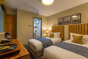 Riva Boutique Hotel & Restaurant