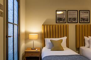 Riva Boutique Hotel & Restaurant
