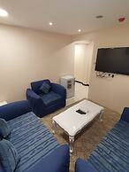 Private Luxury Apartments - Al Khozama