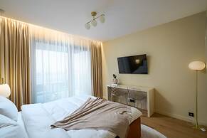 VISIONAPARTMENTS Nicolae Caramfil