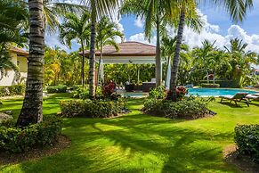 Beautiful Villa with Pool Gym and Maid