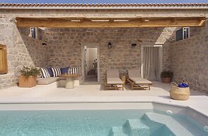 Mandraki Beach Resort - Adults Only