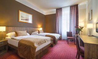 Hotel Harmony