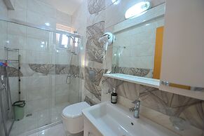 Ozgur City Residence