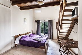 Despina studios and rooms