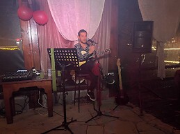Larin Otel