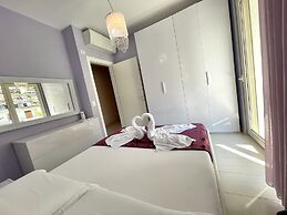 LUXURY RESIDENCE