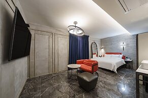 Brown-Dot Hotel Geomdan