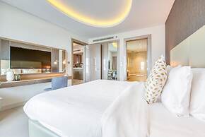 Maison Privee - Cool Dubai Apt next Burj Khalifa & Design District