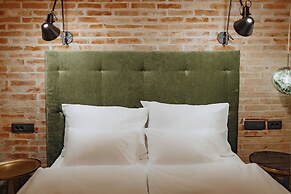 One66 Hotel