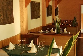 Conference center and restaurant Backonys