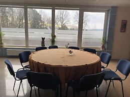 Conference center and restaurant Backonys