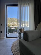 Kaya Apartments