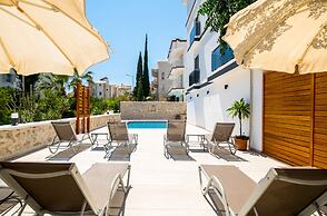 Kaya Apartments