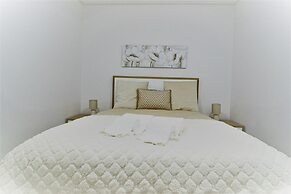 Imperial Apartment