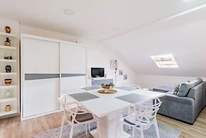 Imperial Apartment