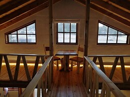 Wooden Inn