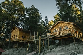 Wooden Inn