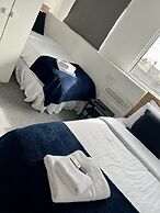 Alexandra Hotel