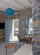 Nisides Suites