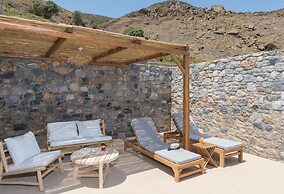 Nisides Suites