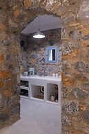 Nisides Suites