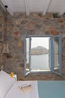 Nisides Suites