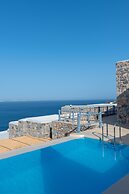 Nisides Suites