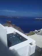 Anemos Cave Suites