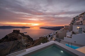Anemos Cave Suites