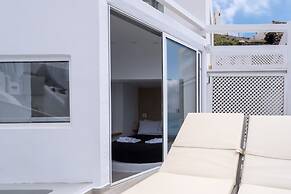 Anemos Cave Suites