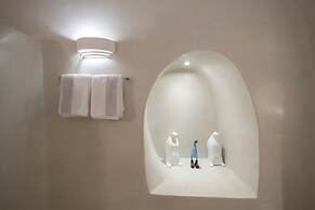 Anemos Cave Suites