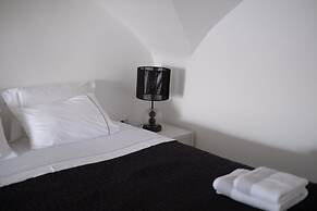 Anemos Cave Suites