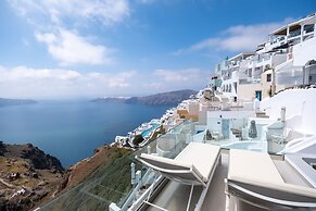 Anemos Cave Suites