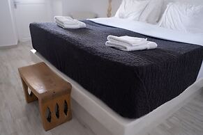 Anemos Cave Suites