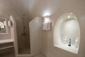 Anemos Cave Suites