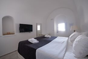 Anemos Cave Suites
