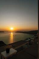 Anemos Cave Suites