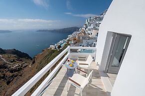 Anemos Cave Suites