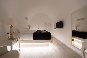 Anemos Cave Suites