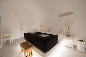 Anemos Cave Suites