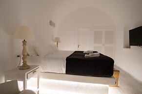 Anemos Cave Suites