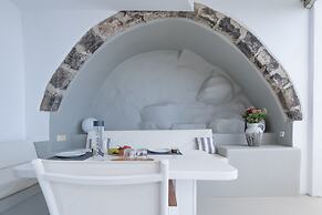 Anemos Cave Suites