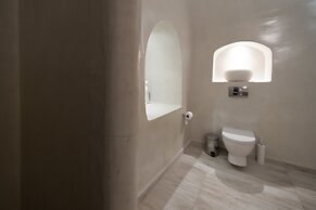 Anemos Cave Suites