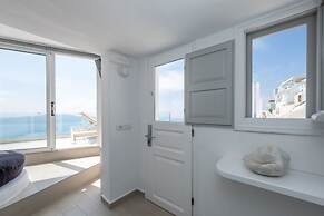 Anemos Cave Suites