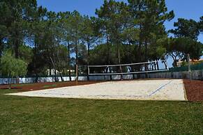 8-bed Villa in Vilamoura-sleeps-playground-pool