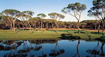 8-bed Villa in Vilamoura-sleeps-playground-pool